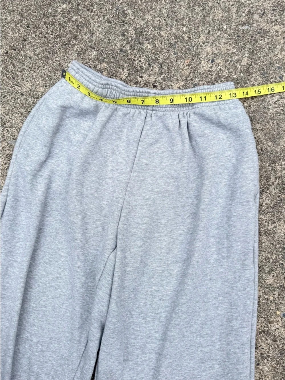 Uniqlo Wide-Leg Sweatpants Size M Fleece-Lined Elastic Waist Athleisure - Picture 6 of 11